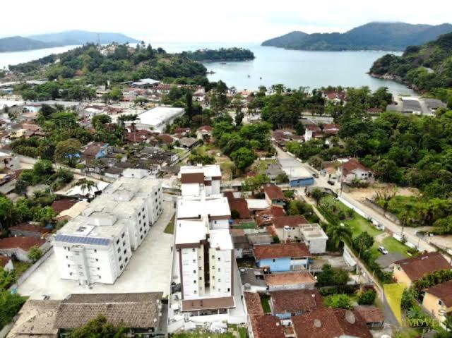 Apto. Novo, Todo Equipado, 330M Da Praia Ubatuba Exteriér fotografie
